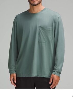 lululemon Men’s Fundamental Oversized Long Sleeve Crew Pocket - Forest XL